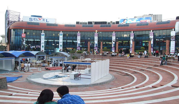 Ansal Plaza in Andrews Ganj