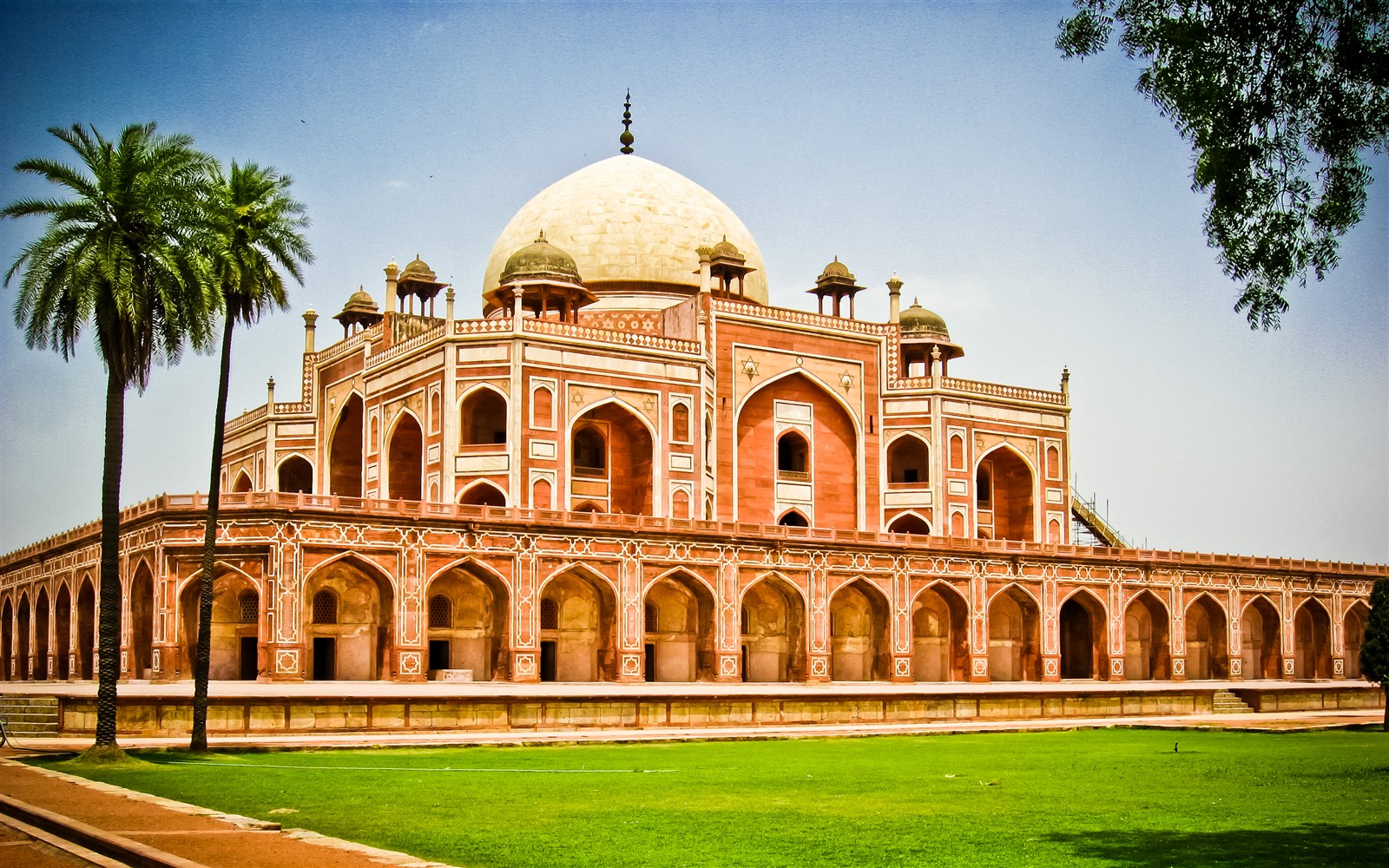 15 Reasons You Should Visit India - India Travel Blog