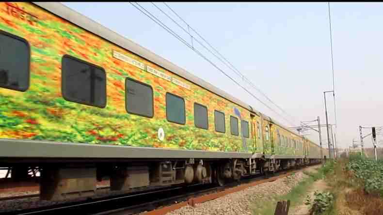 New Delhi - Howrah Duronto Express
