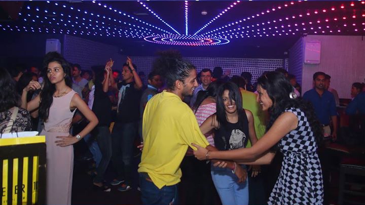 New Year Party at No Limits Lounge Bangalore 