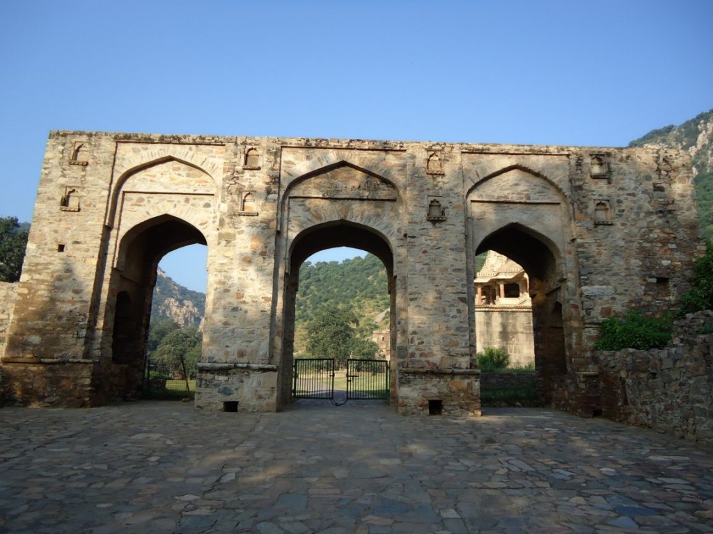 Bhangarh Fort Entrance