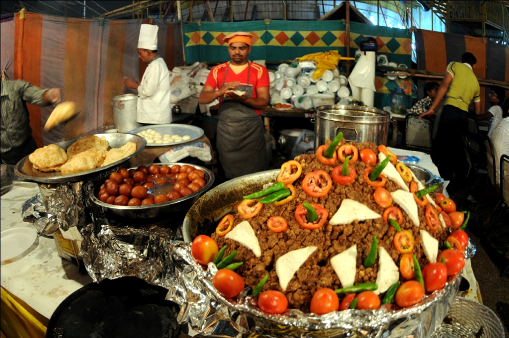 Chhole Bhature street food Delhi